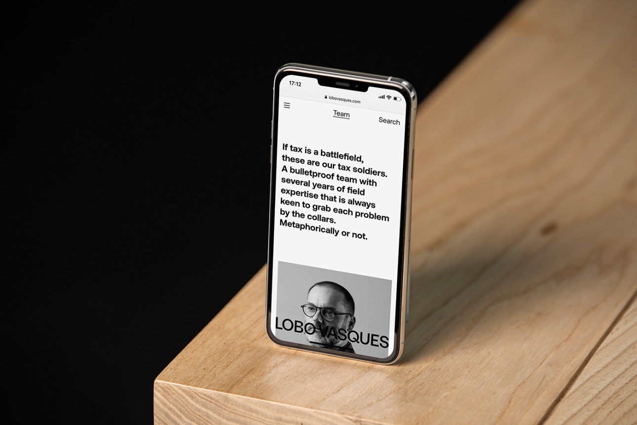 Lobo Vasques law firm_mobile view